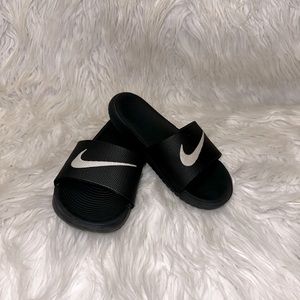 Nike Kawa Junior Slides 👟